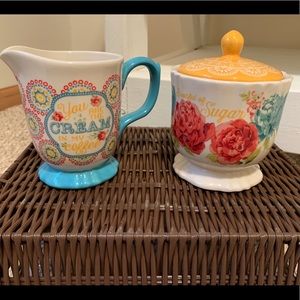 The Pioneer Woman cream and sugar set
